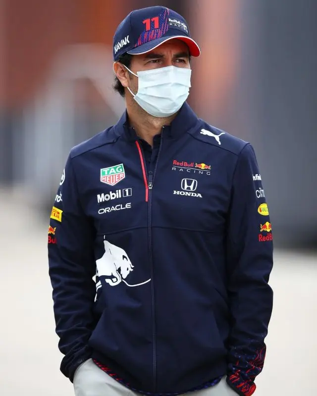 El piloto mexicano desconoce su futuro dentro de Red Bull. Foto: Instagram Sergio Pérez.