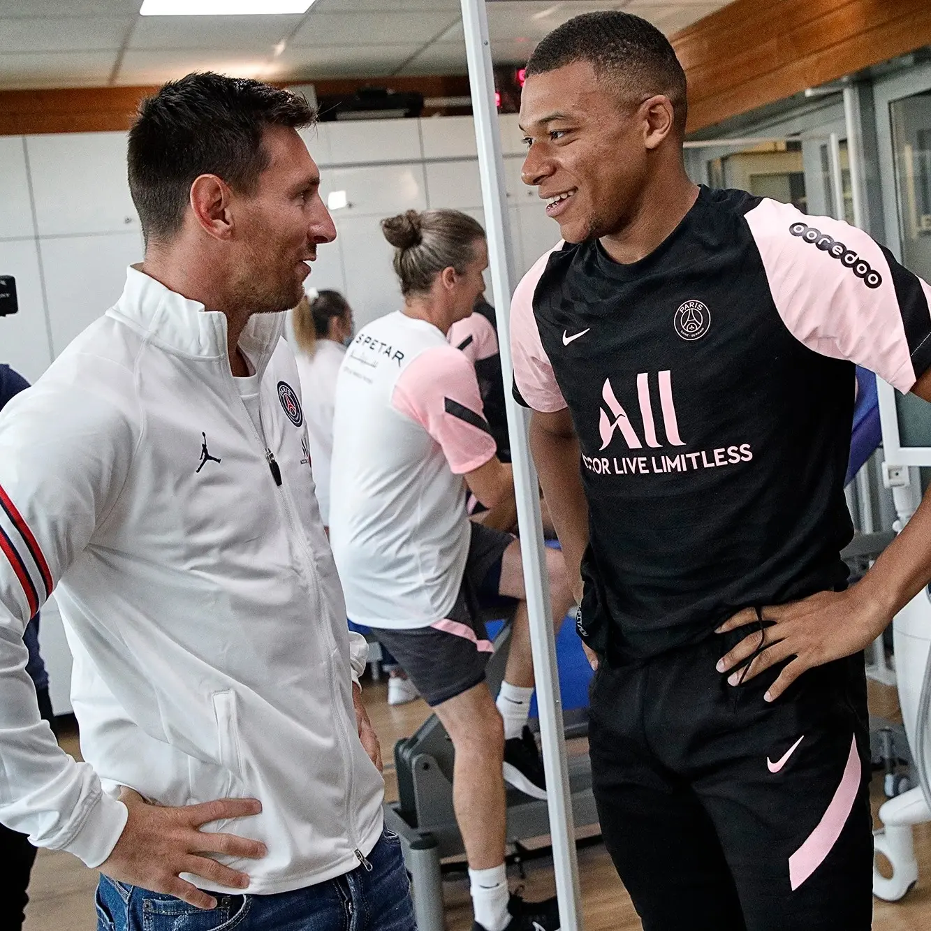 Facebook @PSG