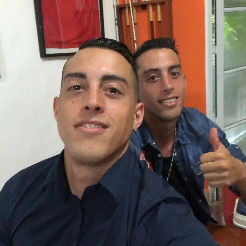 Rogelio y Ramiro Funes Mori - Instagram @rogeliofm9