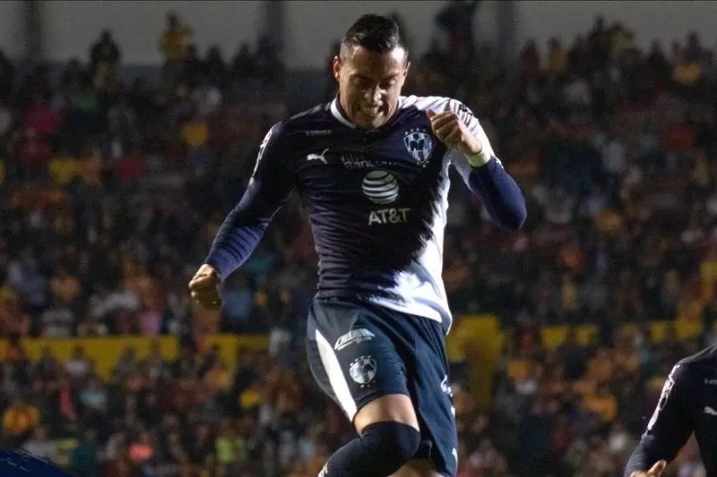 Rogelio Funes Mori celebra un gol con Monterrey - Instagram @rogeliofm9