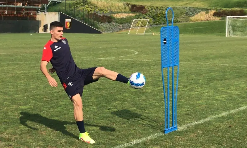 Entrenó en el centro Gianluca Signorini (@GenoaCFC)