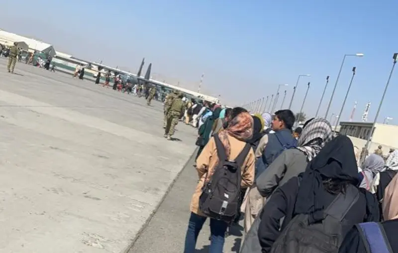 Un avión de Australia evacuó a las jugadoras (@khalida_popal)