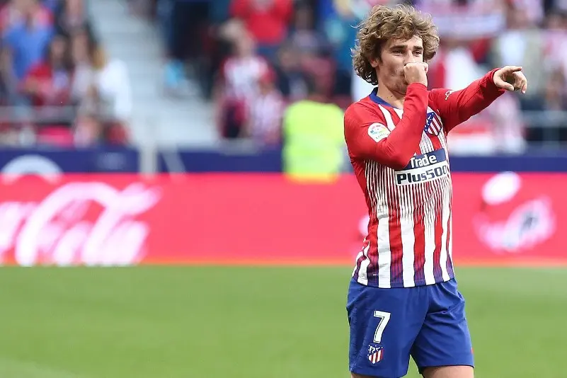 Antoine Griezmann celebra un con el Atlético de Madrid - Twitter @Atleti