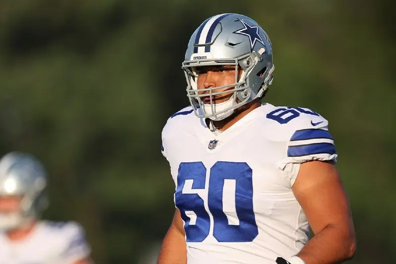 Isaac Alarcón en un partido de pretemporada de los Cowboys - Twitter @NFLmx