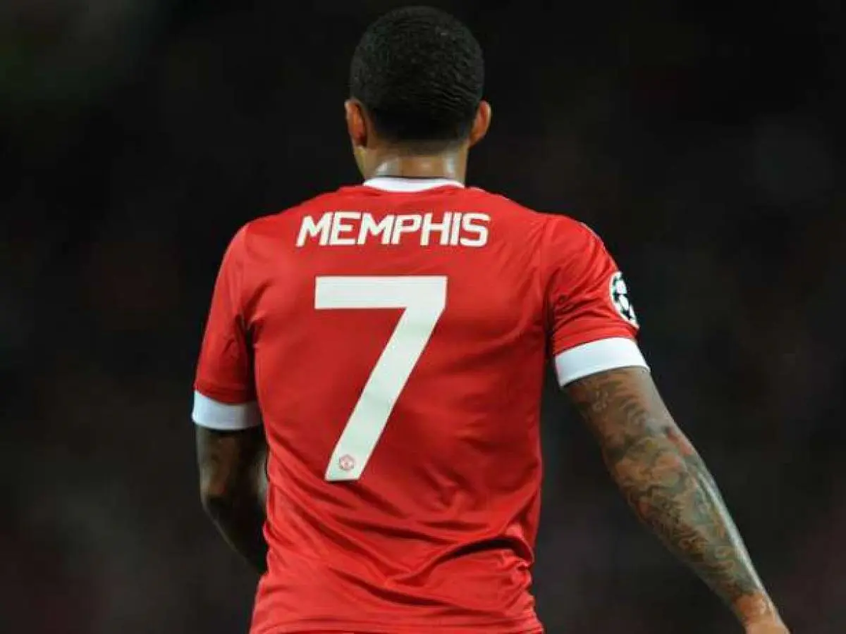 Memphis tuvo un fugaz pasó por el Manchester United-@manutd