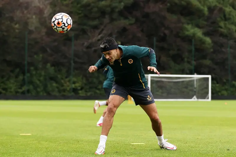 Raúl Jiménez no jugará ante el Watford (@WolvesEspanol)