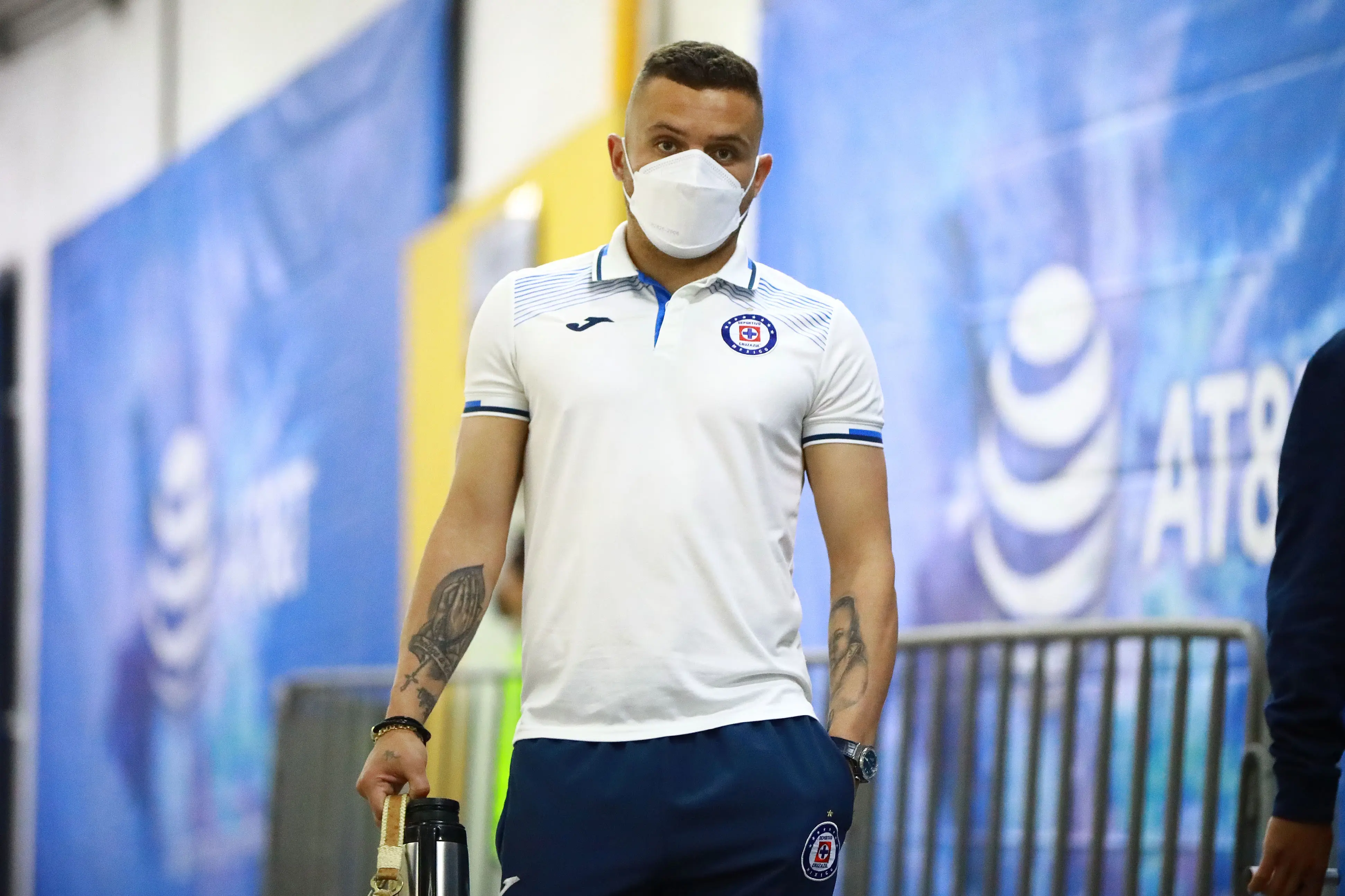 'Cabecita' previo a un juego de Cruz Azul - @CruzAzul