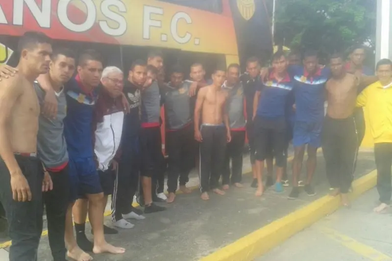 A los jugadores de Trujillanos los dejaron descalzos (Especial)