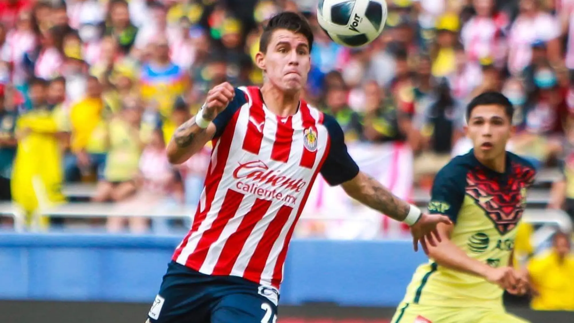 'Chicote' Calderón en juego contra América - @chivas