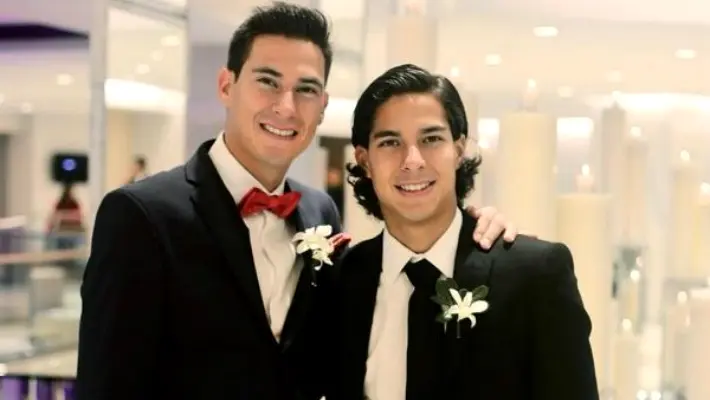 Diego Lainez felicita a su hermano por debutar con gol en el América Diego Lainez felicita a su hermano por debutar con gol en el América