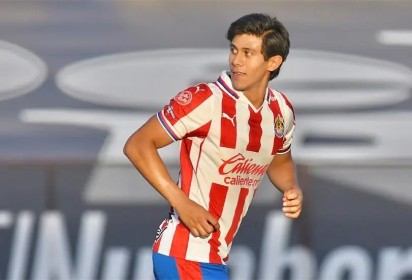 Hugo Sánchez se ofrece de promotor de JJ Macías para que lo vean en España Hugo Sánchez se ofrece de promotor de JJ Macías para que lo vean en España