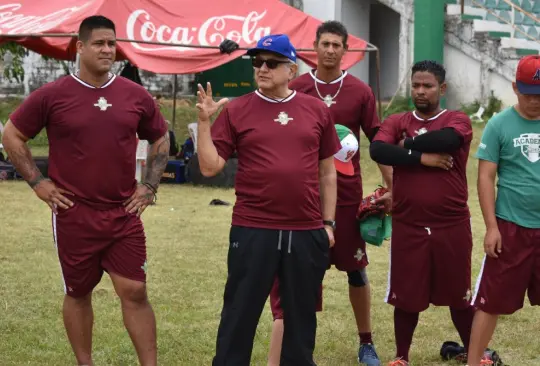 Estadio de Guacamayas, de Pío López Obrador, recibirá manita de gato de 89 mdp Estadio de Guacamayas, de Pío López Obrador, recibirá manita de gato de 89 mdp
