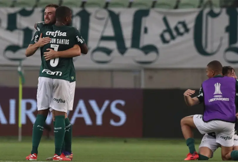 Comparan al árbitro del Palmeiras-River con Adalid Maganda Comparan al árbitro del Palmeiras-River con Adalid Maganda