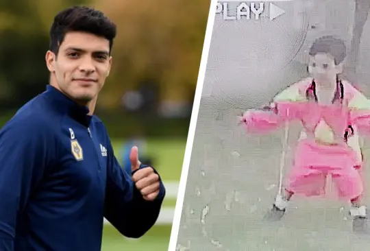 Raúl Jiménez jugaba con el jersey de Jorge Campos cuando era niño Raúl Jiménez jugaba con el jersey de Jorge Campos cuando era niño