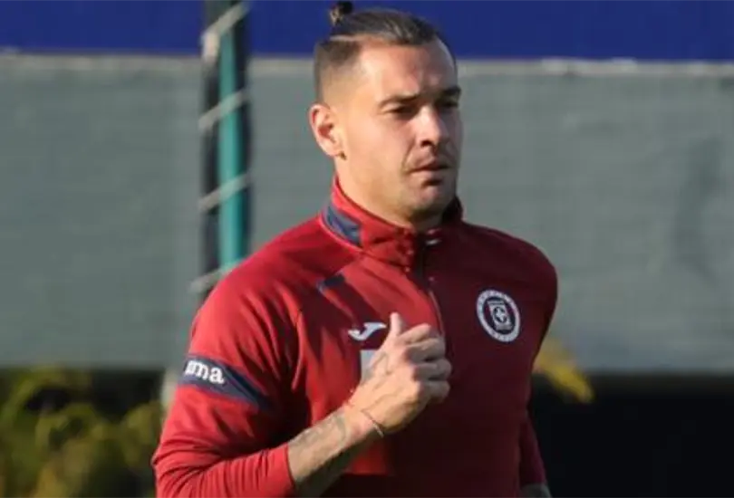 Caraglio niega que insultó sólo a Siboldi al final del partido ante Pumas Caraglio niega que insultó sólo a Siboldi al final del partido ante Pumas