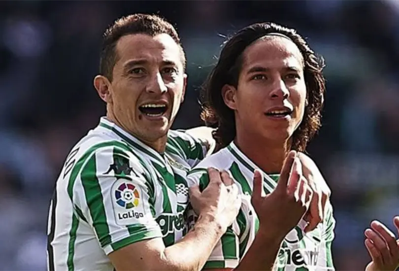 Diego Lainez provoca penal en la victoria del Betis; Guardado regresa Diego Lainez provoca penal en la victoria del Betis; Guardado regresa