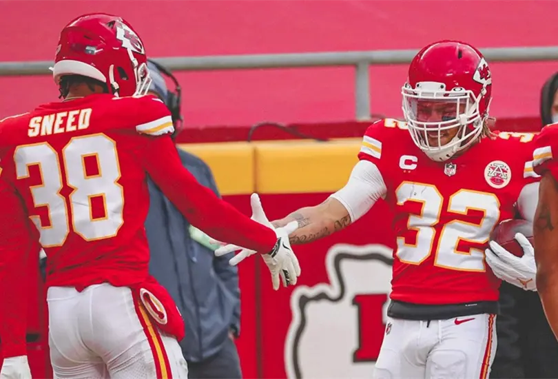 Chiefs ganan sin Patrick Mahomes en lo mejor de la Ronda Divisional 2021