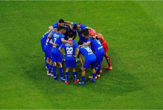 Cruz Azul busca un defensa y llegaría de un club importante de Brasil Cruz Azul busca un defensa y llegaría de un club importante de Brasil