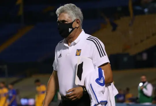 ¿Cuál fue el castigo de la Liga MX para el Tuca Ferretti por fumar? ¿Cuál fue el castigo de la Liga MX para el Tuca Ferretti por fumar?