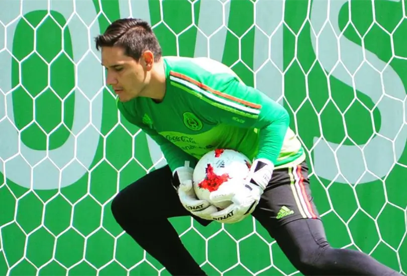 Piojo revela por qué dejó fuera del Mundial a Moisés Muñoz Piojo revela por qué dejó fuera del Mundial a Moisés Muñoz