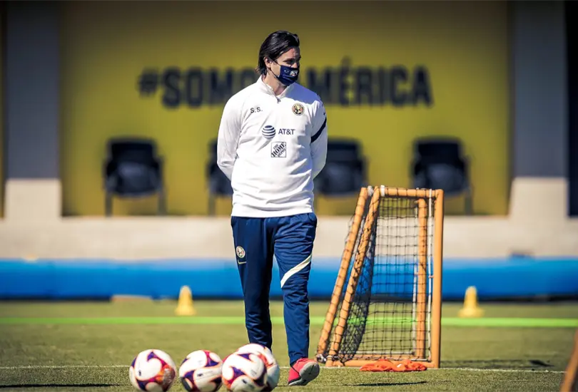 Afici&oacute;n reacciona a primer pr&aacute;ctica de Solari; no m&aacute;s toritos ni retos de tiro a gol