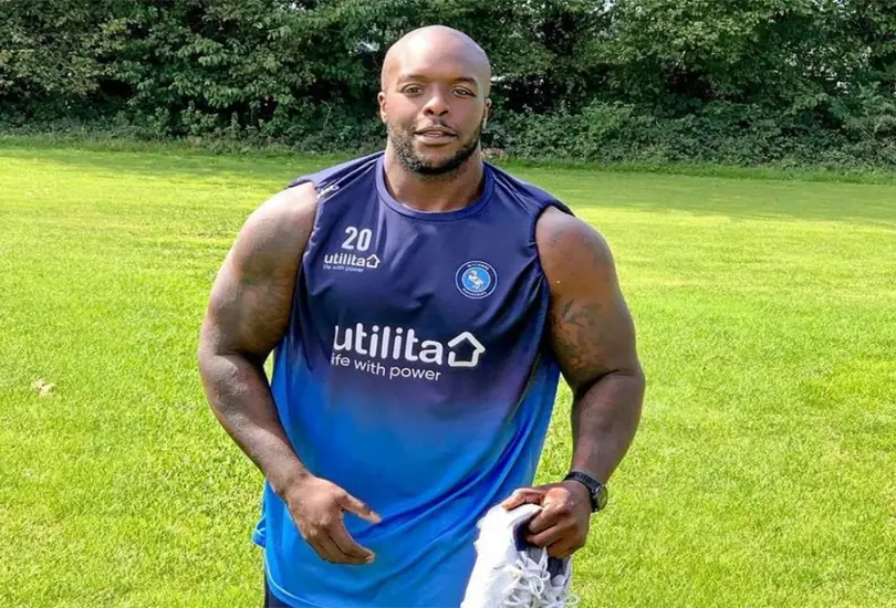 La Bestia Akinfenwa piensa retirarse a los 40 y ya tiene un plan b La Bestia Akinfenwa piensa retirarse a los 40 y ya tiene un plan b