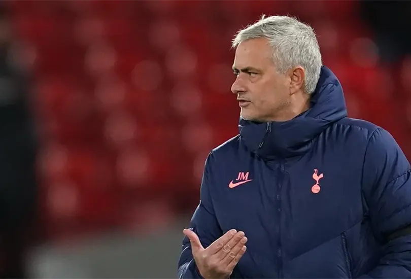 Los momentos más extraños que han inmortalizado a Mourinho Los momentos más extraños que han inmortalizado a Mourinho