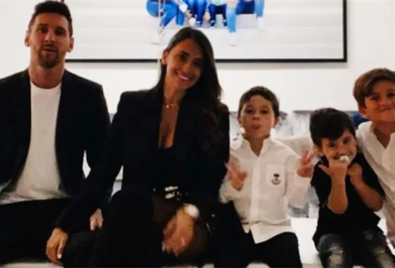 Messi y su familia están aprendiendo un nuevo idioma, aseguran en España; su entorno desmiente Messi y su familia están aprendiendo un nuevo idioma, aseguran en España; su entorno desmiente
