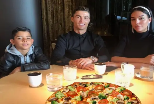 Mamá de CR7 revela un secreto de su hijo: come pizza cada semana