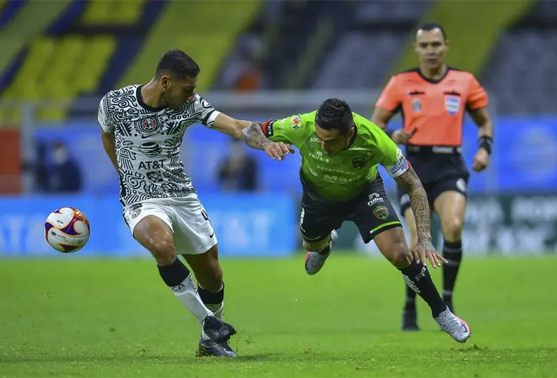 Autoridades de Salud alertan a la Liga MX sobre la posibilidad de parar el CL21 Autoridades de Salud alertan a la Liga MX sobre la posibilidad de parar el CL21