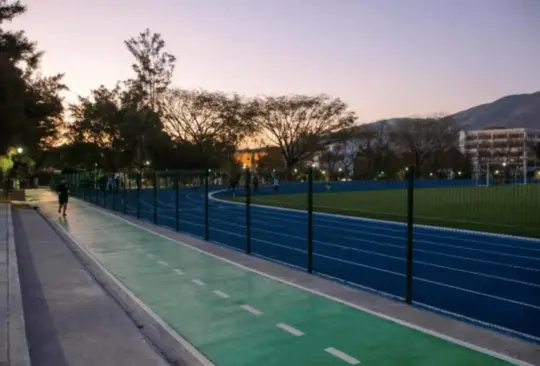 Gobernador de Guerrero entrega segunda etapa de unidad deportiva en Chilpancingo Gobernador de Guerrero entrega segunda etapa de unidad deportiva en Chilpancingo