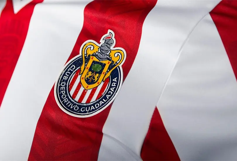 ¿Nuevo jersey de Chivas? Fotos filtradas y Liga MX no se ponen de acuerdo ¿Nuevo jersey de Chivas? Fotos filtradas y Liga MX no se ponen de acuerdo