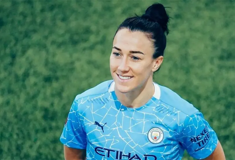 Lucy Bronze, de trabajar en una pizzer&iacute;a a ser la mejor futbolista del mundo