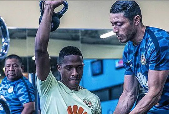 América no registra al Huesero; ¿Roger, Ibargüen y Nico? América no registra al Huesero; ¿Roger, Ibargüen y Nico?