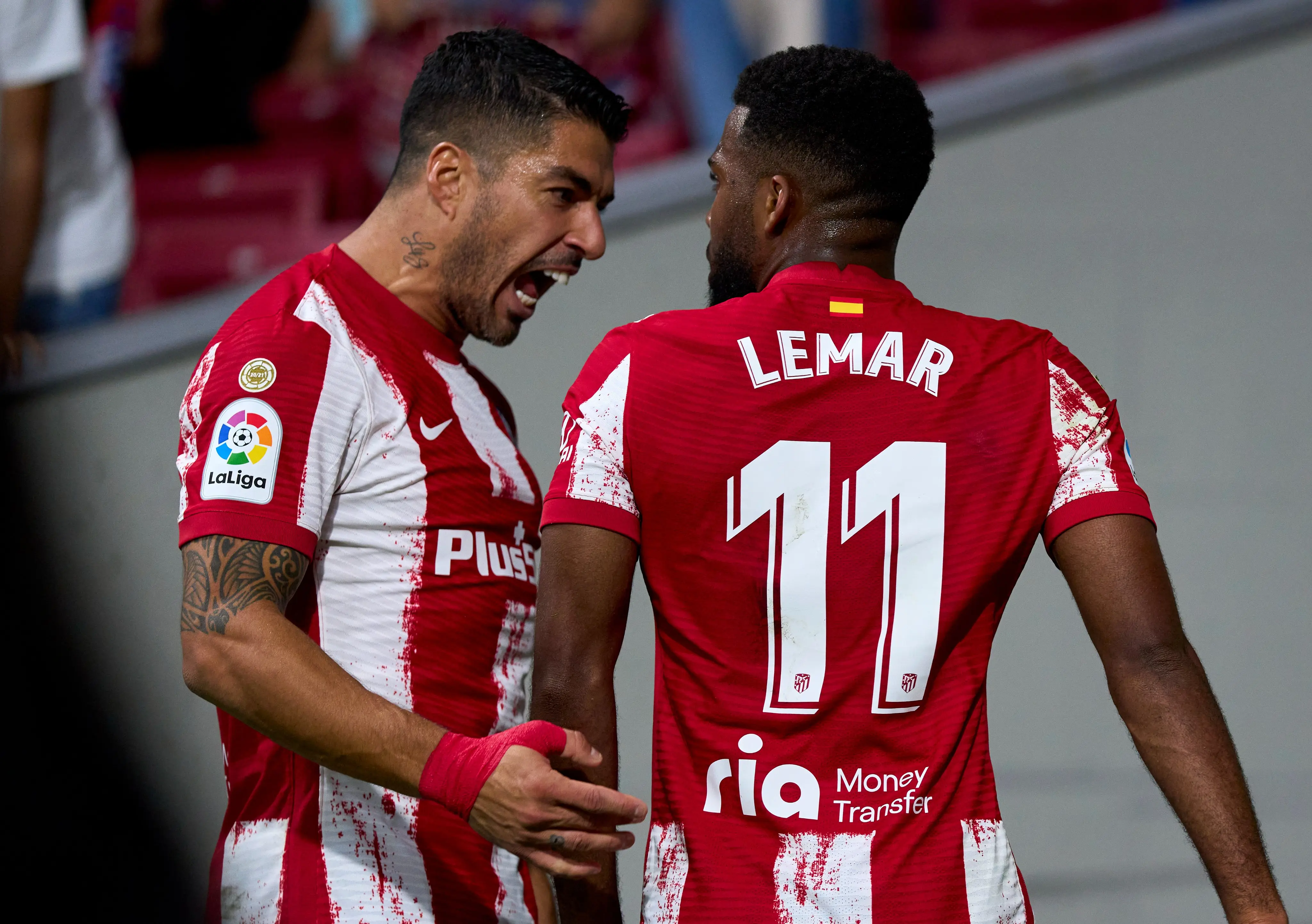 Suárez y Lemar fueron protagonistas ante el Barcelona - @LigadeCampeones