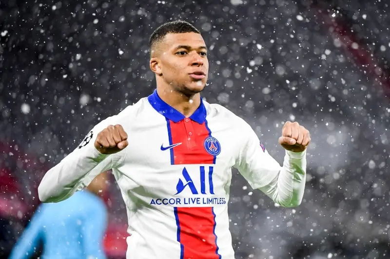 El PSG teme que Mbappé se vaya a coste cero (@KMbappe)