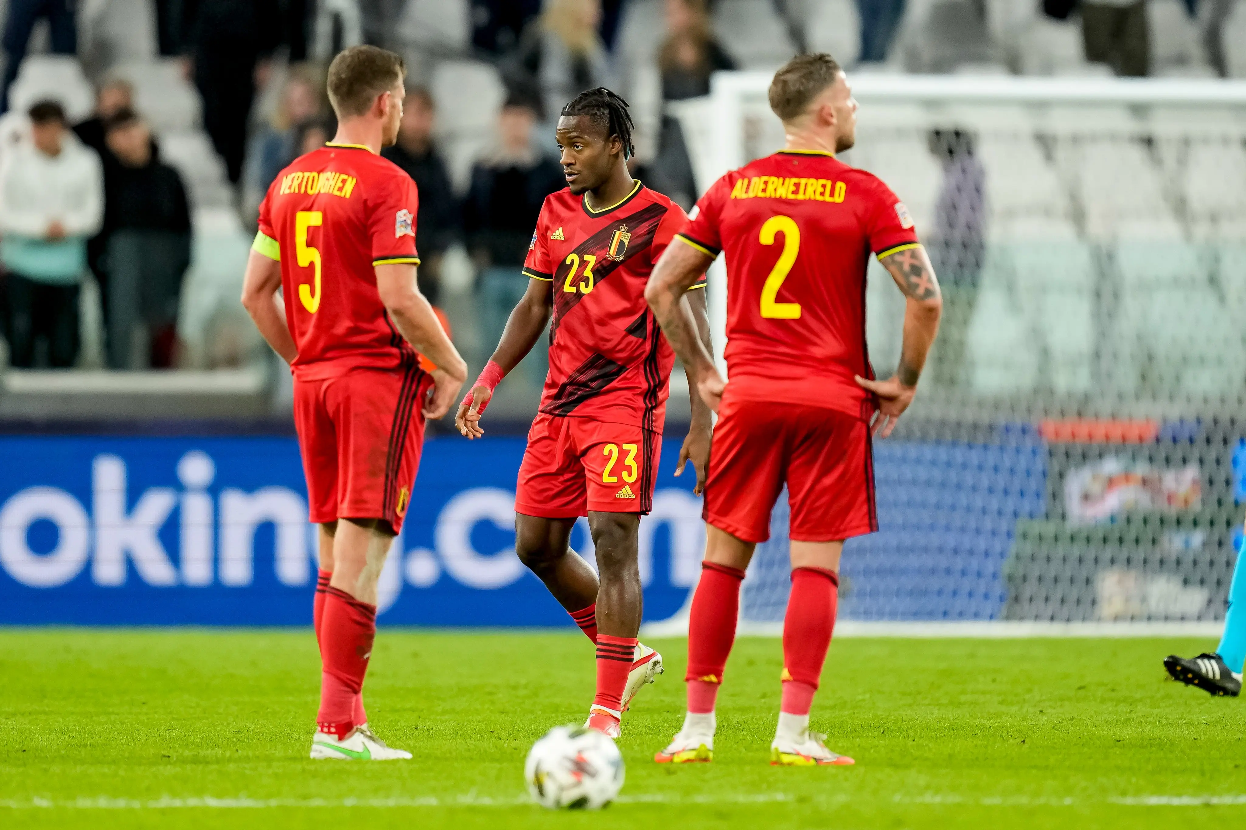 La línea defensiva de Bélgica lamentó lo ocurrido - @EURO2024