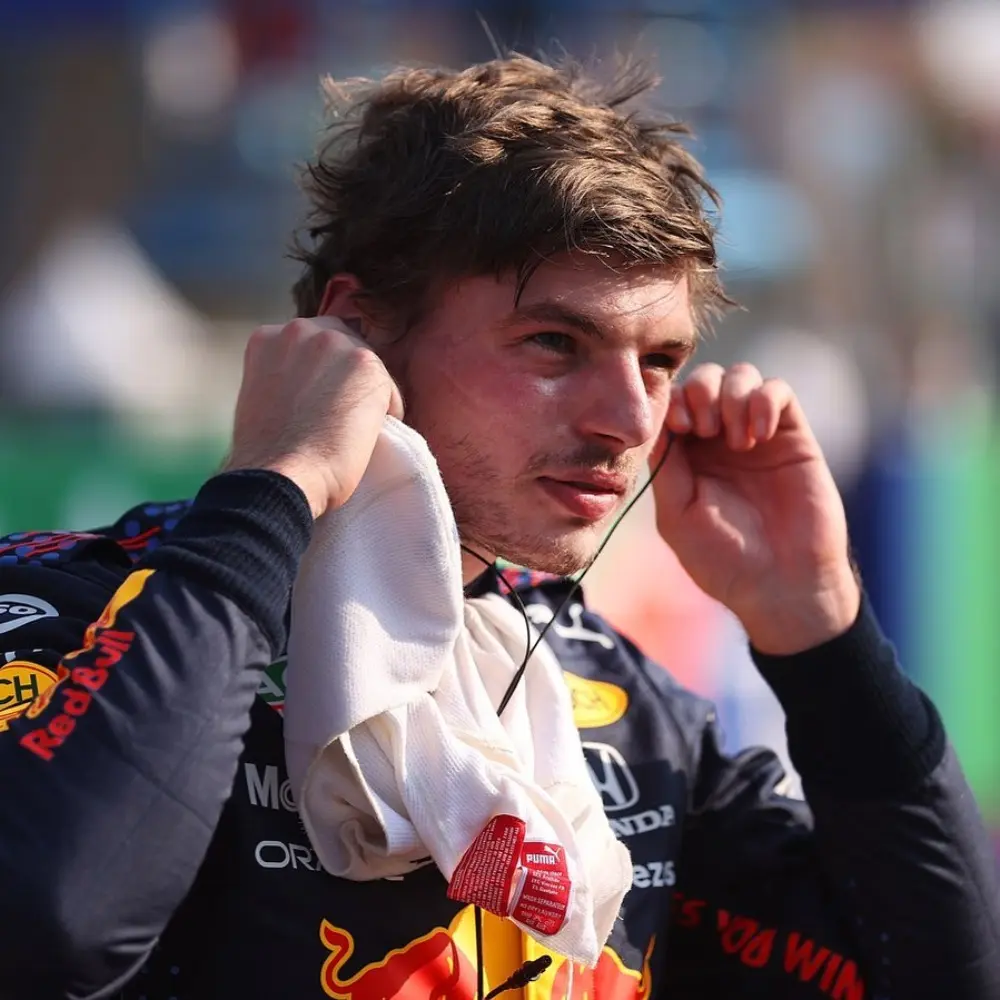 El piloto de Red Bull, Max Verstappen, pelea por el campeonato. (Instagram @maxverstappen1)