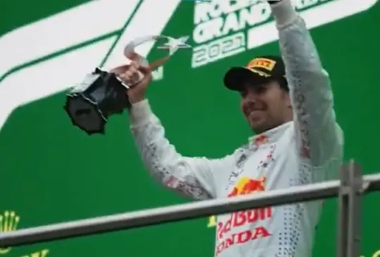 Felicitan a Checo Pérez por su tercer lugar en el GP de Turquía Felicitan a Checo Pérez por su tercer lugar en el GP de Turquía