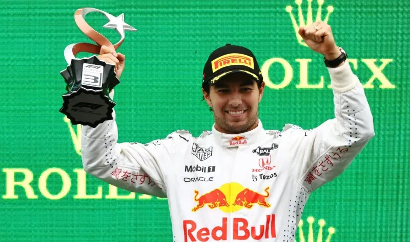 'Checo' Pérez se mantiene quinto en el campeonato mundial de pilotos (@SChecoPerez)