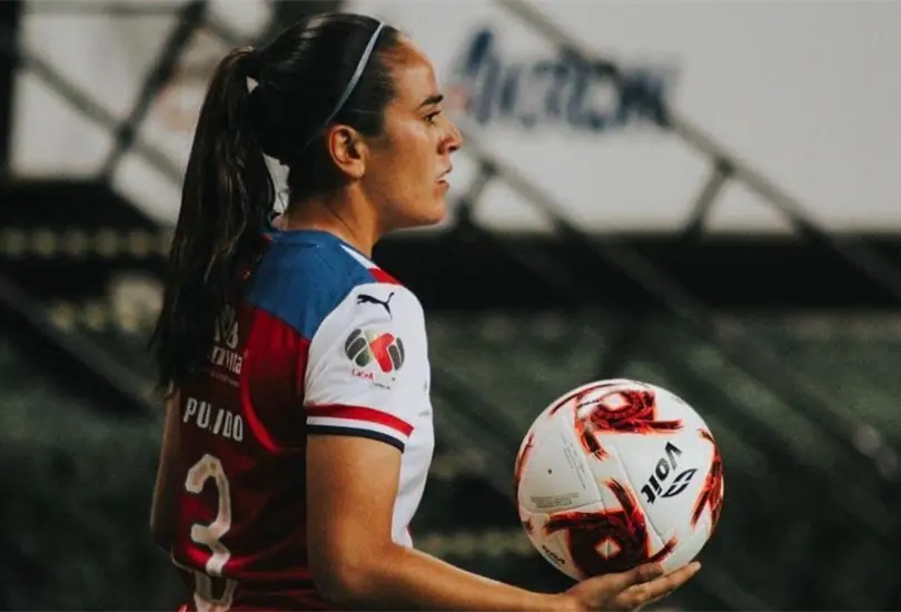 Daniela Pulido, exjugadora de la Liga MX Femenil, asegura que equipos ni agua daban