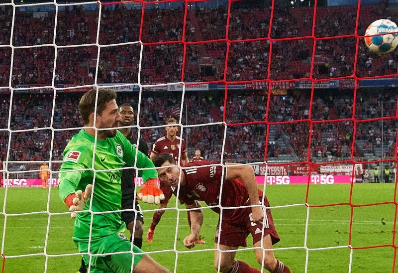 Lewandowski anotó 46 goles en la temporada 2020-2021 (@FCBayernES)