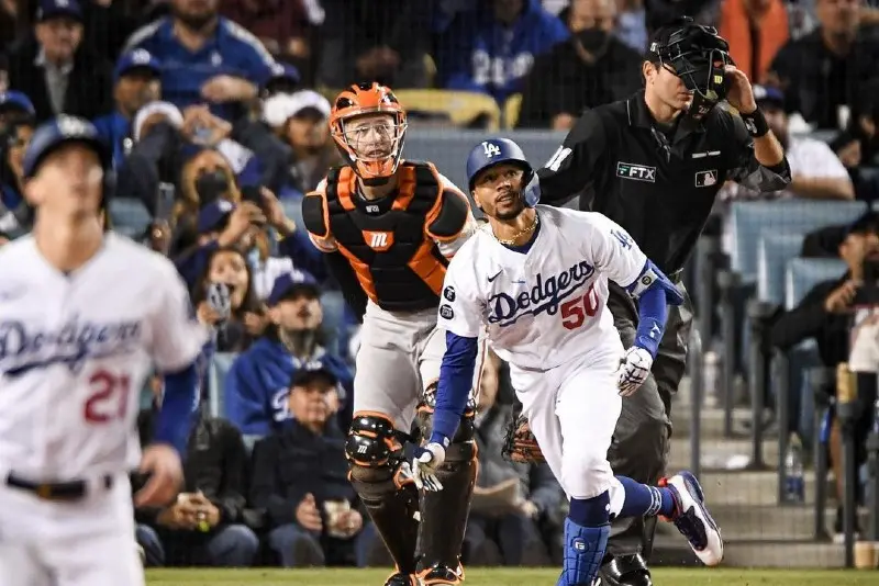 Mookie Betts pegó un HR en el triunfo de los Dodgers vs los Giants - Instagram @mookiebetts