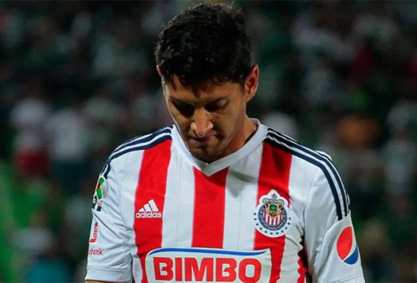 &Aacute;ngel Reyna llama chismoso a David Medrano y carga contra ambiente en Chivas