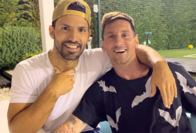 Ag&uuml;ero cuenta c&oacute;mo trat&oacute; de distraer a Messi tras su salida del Barcelona