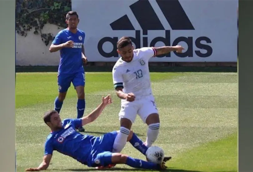 Las veces que Alexis Vega regres&oacute; lesionado a Chivas