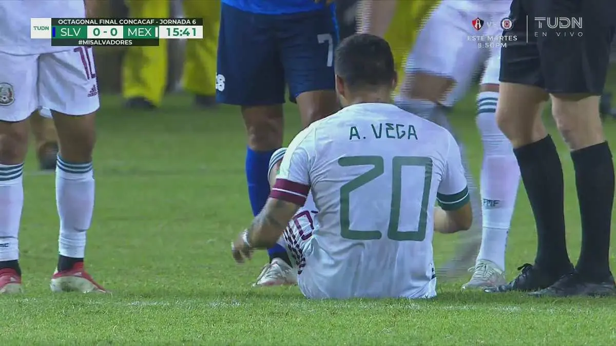 Alexis Vega ante El Salvador - Captura de Pantalla