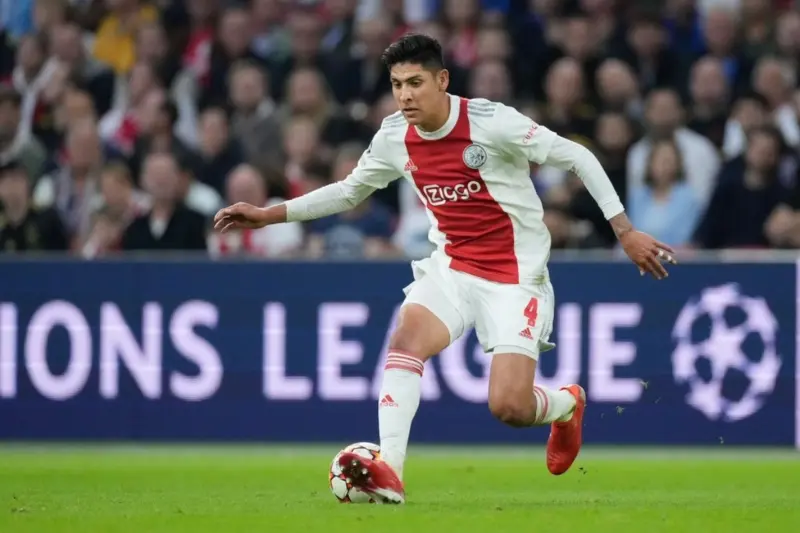 Espera contribuir a futuros campeonatos del Ajax (@EdsonAlvarez19)