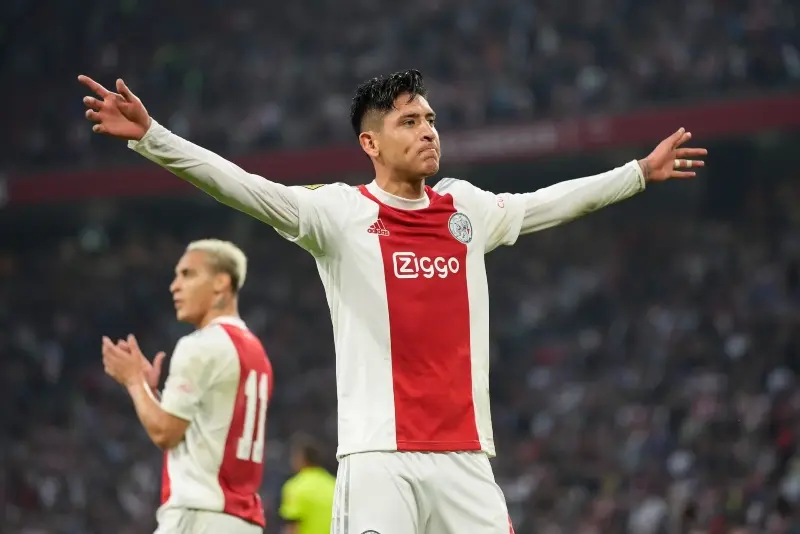 Edson Álvarez sintió la necesidad de dar más en el club holandés (@EdsonAlvarez19)