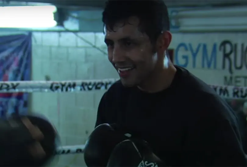 Eddy Reynoso pide donación de sangre para el boxeador Moisés Fuentes, tras nocaut Eddy Reynoso pide donación de sangre para el boxeador Moisés Fuentes, tras nocaut